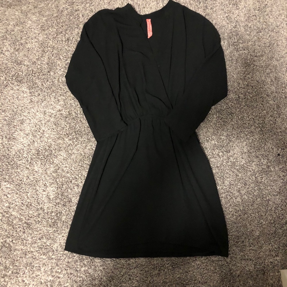 MED 3/4 SLEEVE V NECK CHIFFON DRESS BLACK